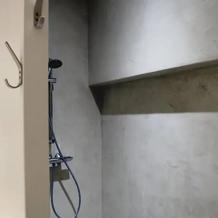 לינה וארוחת בוקר La Blanche נאנט